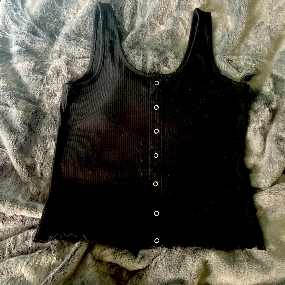 2 Size medium ardene tank tops